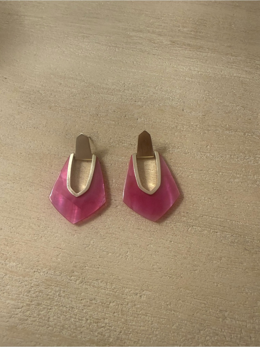 Kendra Scott Pink Geometric Drop Earrings with Gold Accents